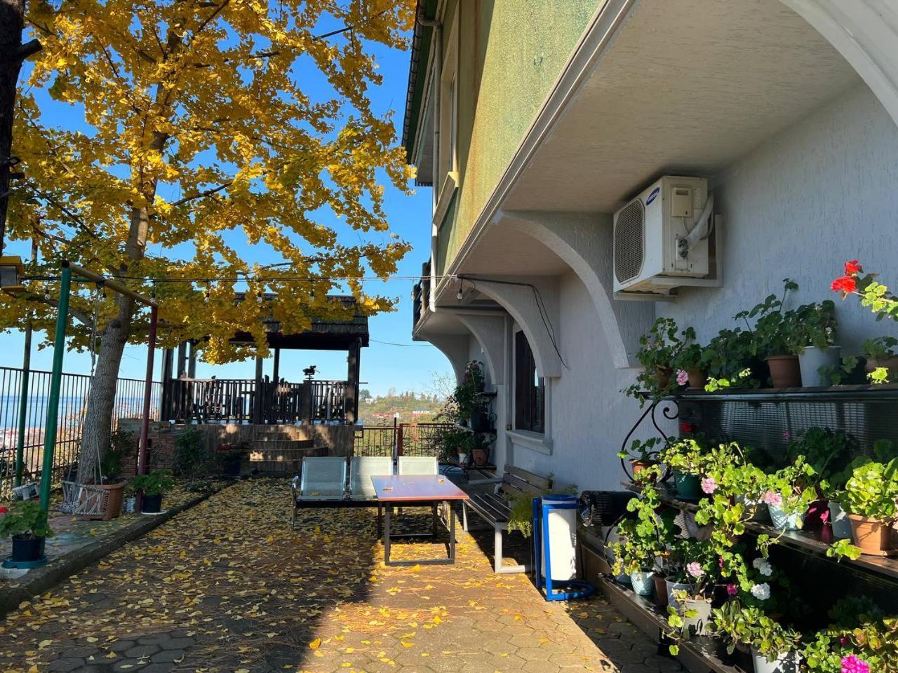 Hotel Gt House Batumi Exterior foto